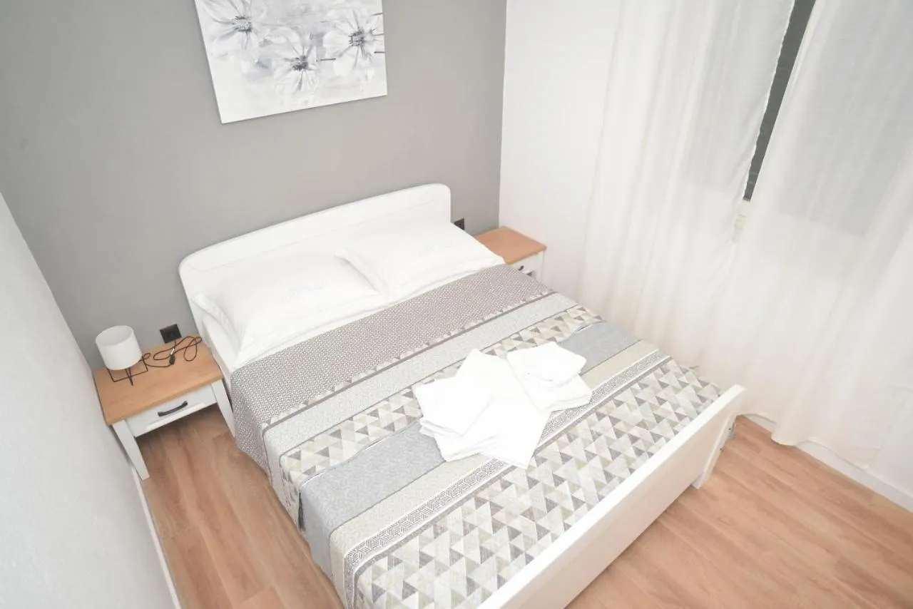 ביוגראד נה מורו Apartment Ante